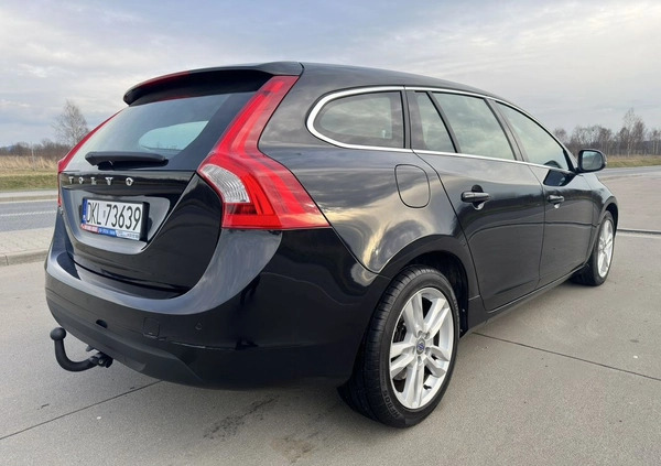 Volvo V60 cena 41000 przebieg: 242000, rok produkcji 2013 z Kłodzko małe 667